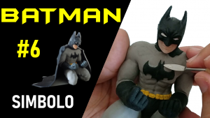 Figura escultura batman SIMBOLO